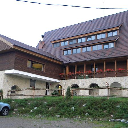 Pensiunea Smida Park Exterior foto