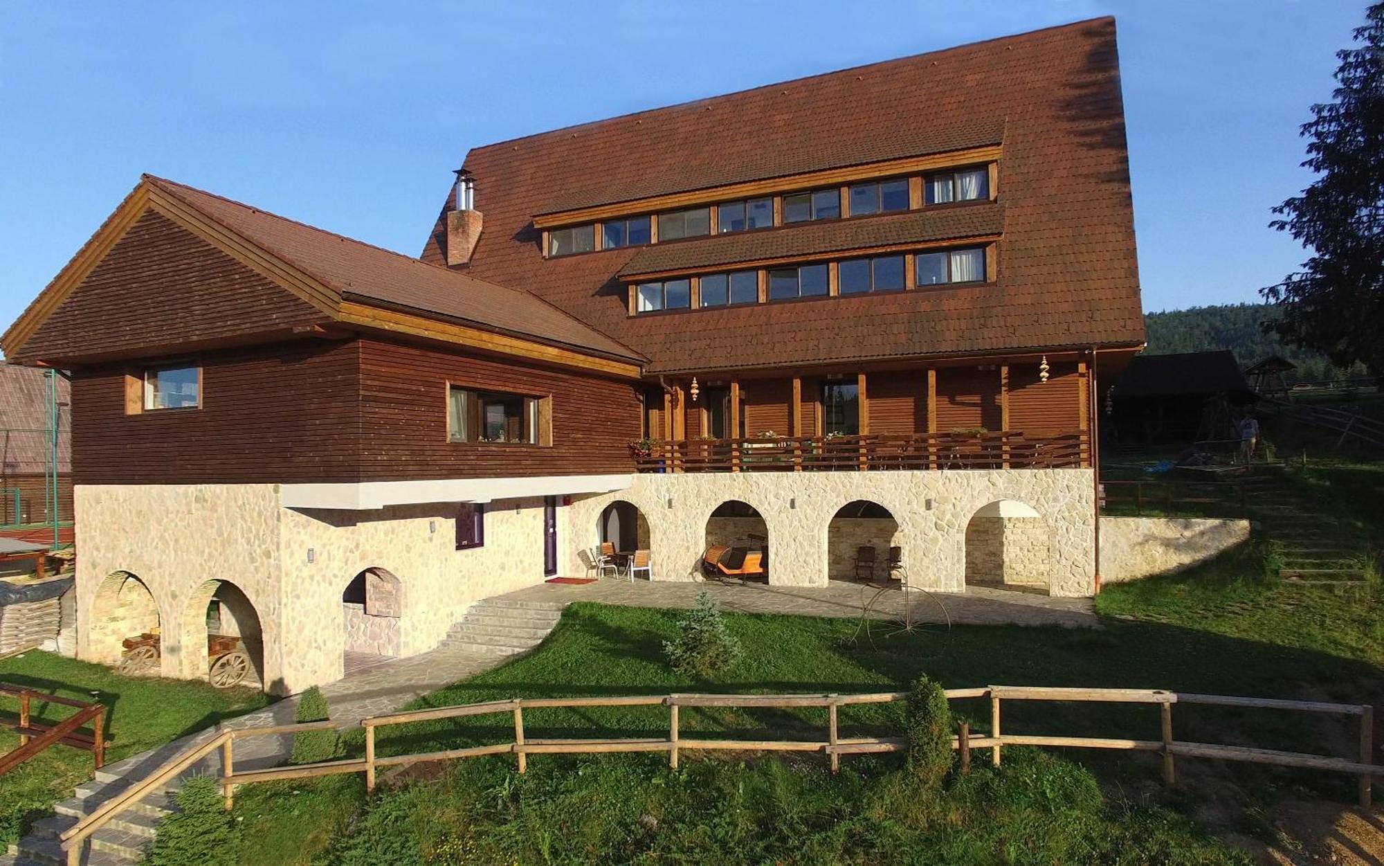 Pensiunea Smida Park Exterior foto