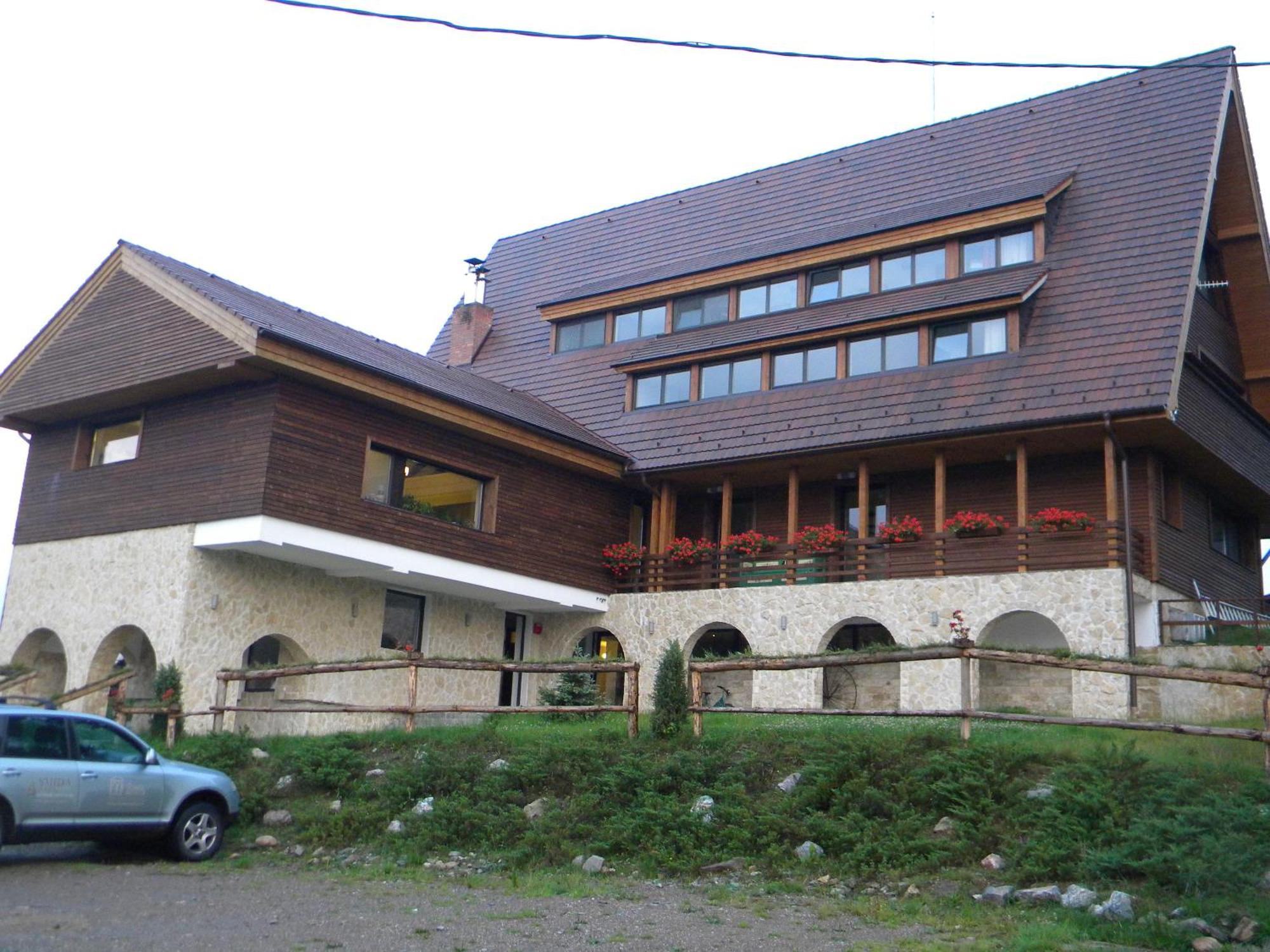 Pensiunea Smida Park Exterior foto